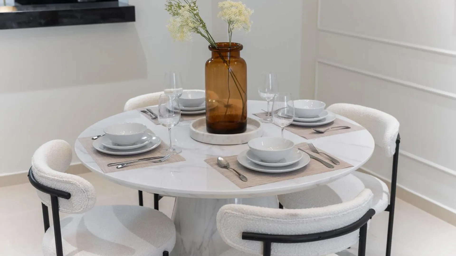 Exceptional 1Bedroom Apartment In The Heart Of Downtown Dubai